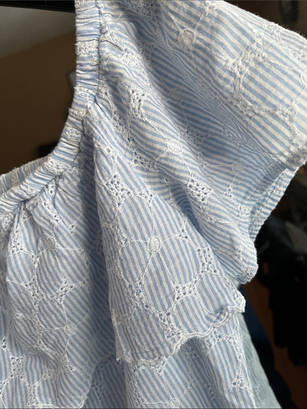 Light blue off the shoulder top - Picture 4 of 8